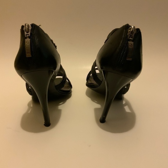 Guess Heels - Picture 6 of 7